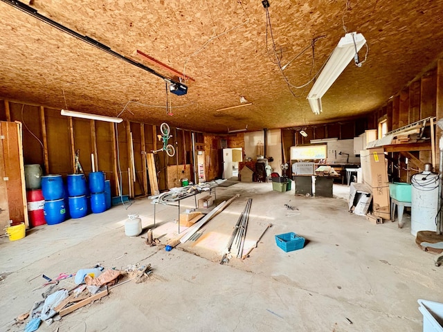 113 6th Ave SE, Baudette, MN 56623 - misc room with a garage