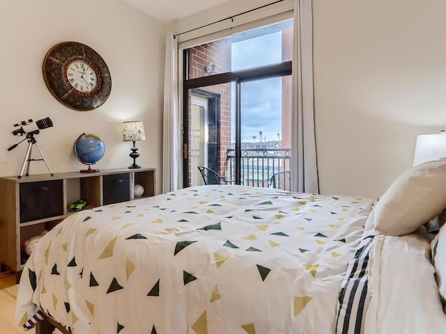 270 4th St E Unit 402, Saint Paul, MN 55101 - bedroom with access to exterior