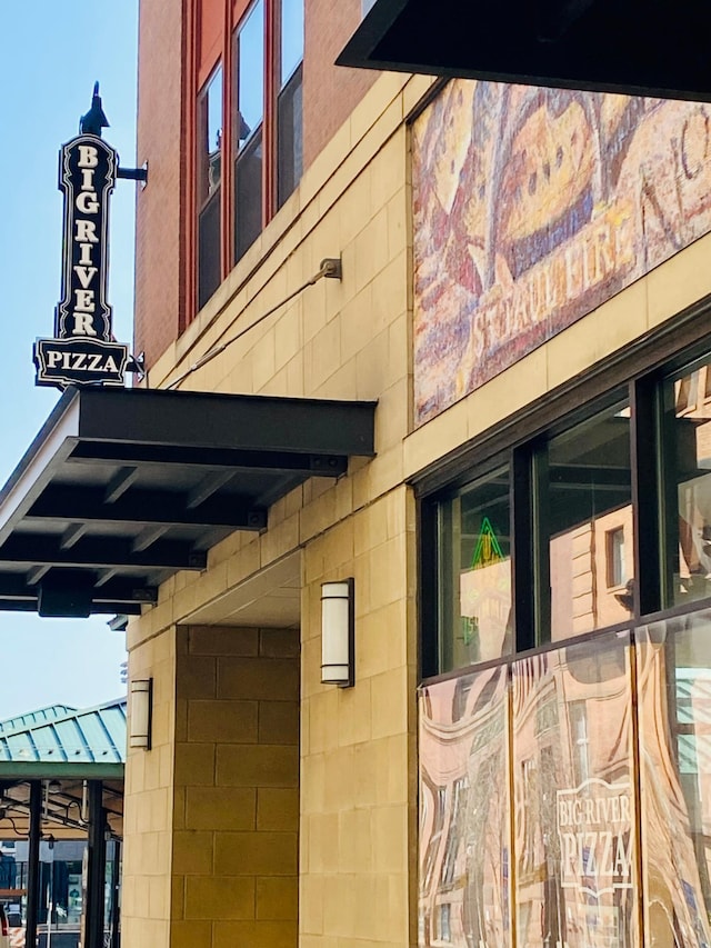 270 4th St E Unit 402, Saint Paul, MN 55101 - view of building exterior