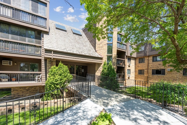 999 41st Ave NE Unit 110Ne, Columbia Heights, MN 55421 - view of property featuring fence