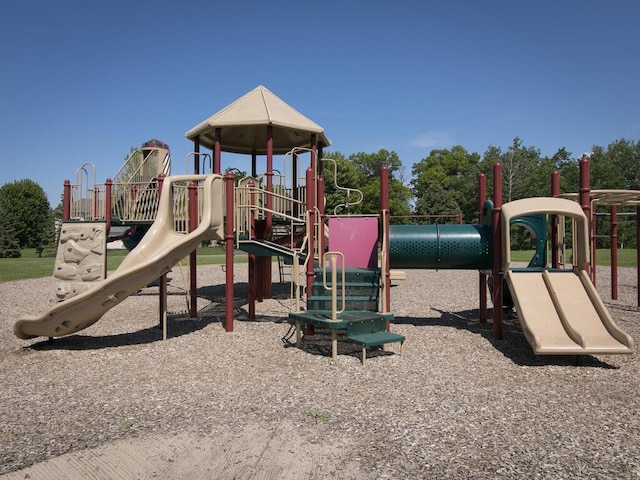 17768 Keystone Ave, Lakeville, MN 55044 - view of communal playground