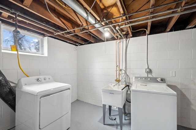 761 Labore Rd, Little Canada, MN 55117 - clothes washing area featuring separate washer and dryer