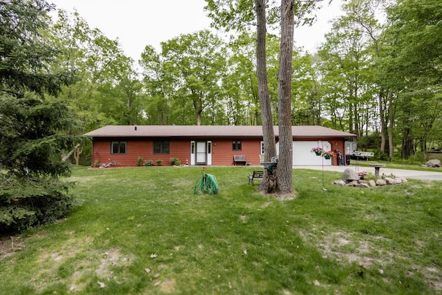 30202 Shady Ln, Detroit Lakes, MN 56501 - ranch-style home with driveway and a front lawn