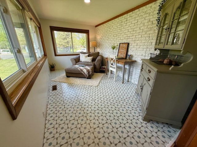 725 8th St NE, Staples, MN 56479 - view of sunroom / solarium