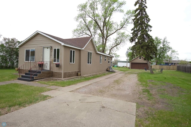 215 1st St SW, Hillsboro, ND 58045 - photo 2