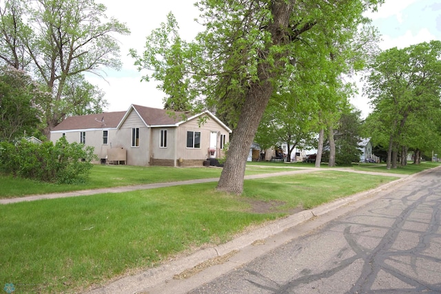 215 1st St SW, Hillsboro, ND 58045 - photo 33