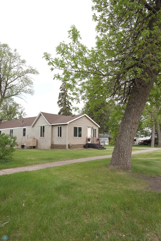 215 1st St SW, Hillsboro, ND 58045 - photo 34