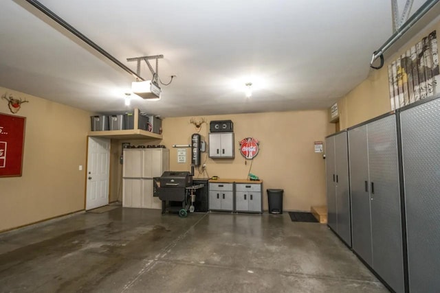 124 Waynesborough Way, Mankato, MN 56001 - garage with a garage door opener