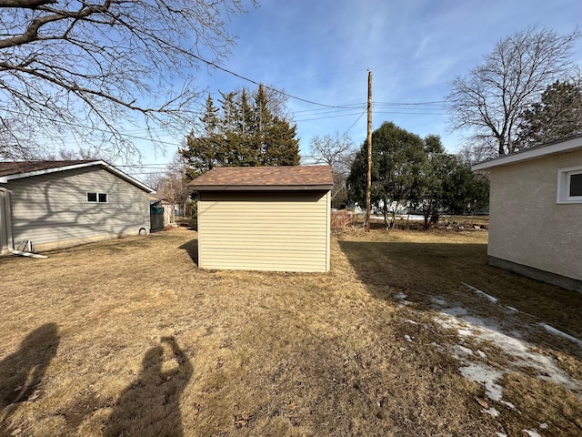 2814 Matilda St, Roseville, MN 55113 - view of outdoor structure with an outbuilding