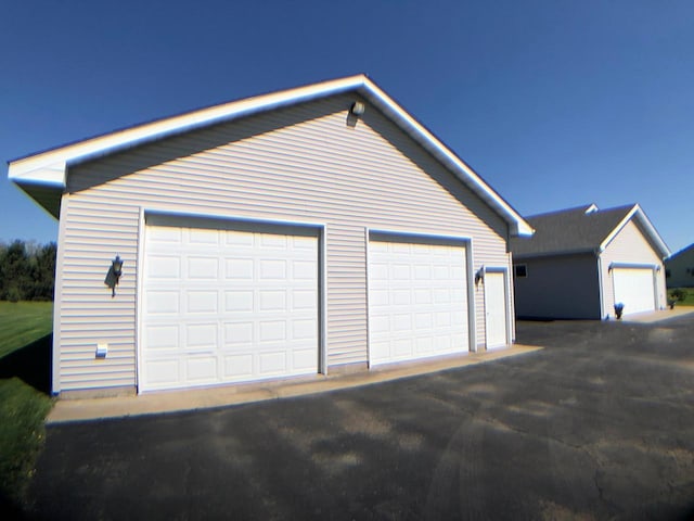 view of detached garage
