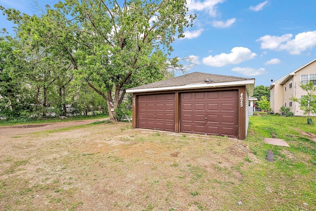 4625 Lyndale Ave N, Minneapolis, MN 55412 - view of detached garage