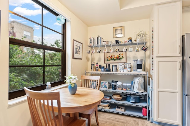 2565 Franklin Ave Unit 211, Saint Paul, MN 55114 - view of dining space