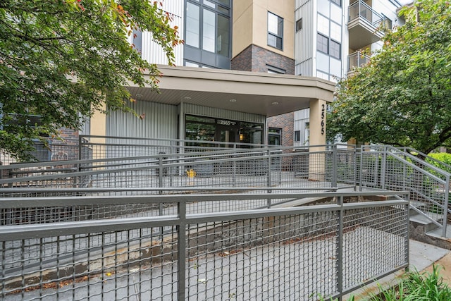 2565 Franklin Ave Unit 211, Saint Paul, MN 55114 - view of community