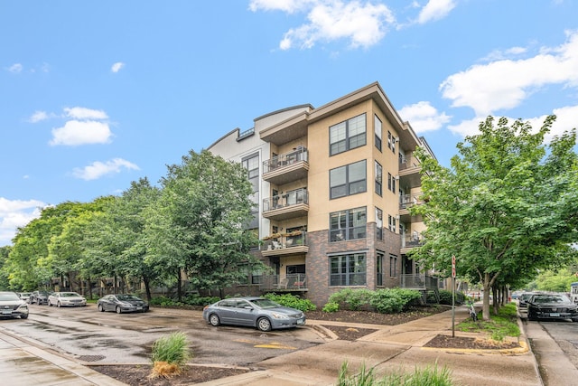 2565 Franklin Ave Unit 211, Saint Paul, MN 55114 - view of building exterior