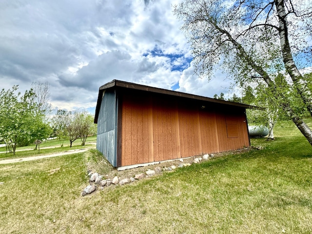 56279 350th St, Warroad, MN 56763 - view of outdoor structure featuring an outbuilding