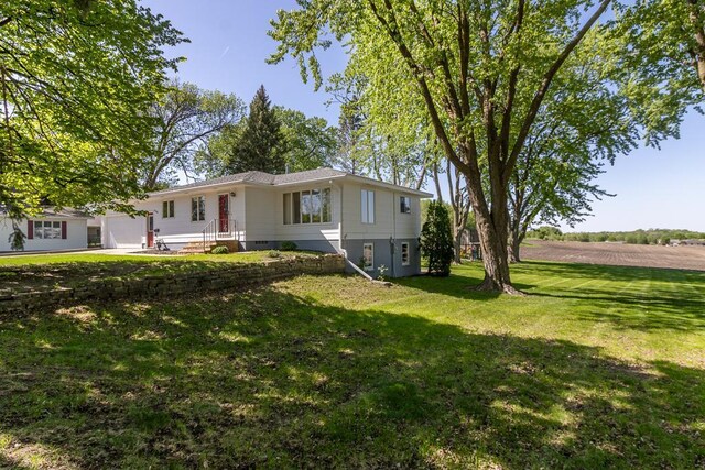 468 Washington St, Le Center, MN 56057 - single story home with a front yard