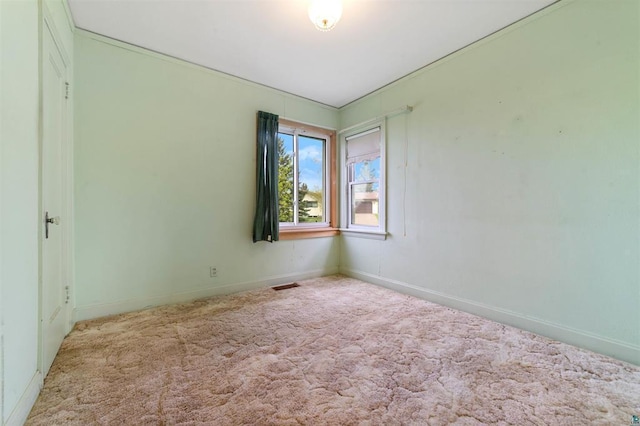 2505 Piedmont Ave, Duluth, MN 55811 - unfurnished room with baseboards and carpet flooring