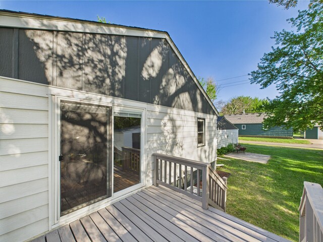 3502 3rd St N, Saint Cloud, MN 56303 - wooden deck featuring a yard