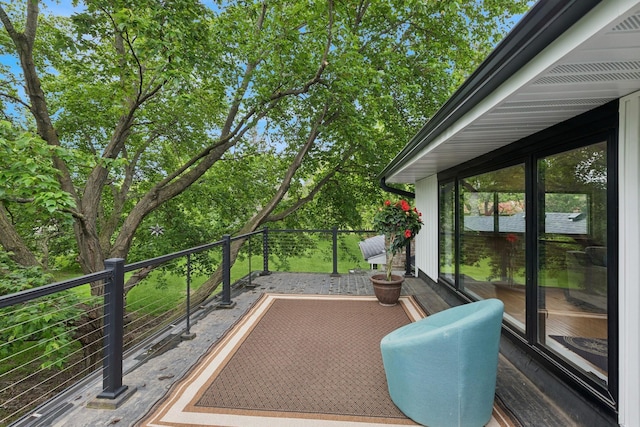 124 Paisley Ln, Golden Valley, MN 55422 - view of balcony