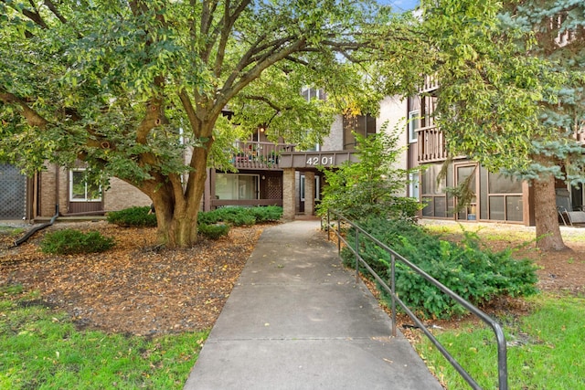 4201 Lakeside Ave N Unit 317, Brooklyn Center, MN 55429 - view of home's community