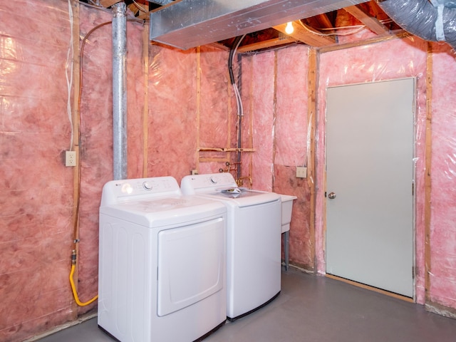 7808 Sunkist Blvd, Brooklyn Park, MN 55444 - laundry room featuring separate washer and dryer