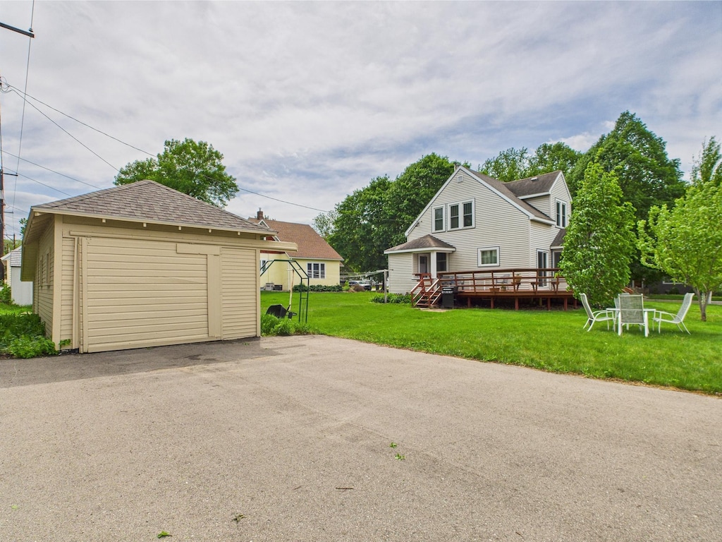 203 2nd Ave SE, Glenwood, MN 56334 - view of detached garage