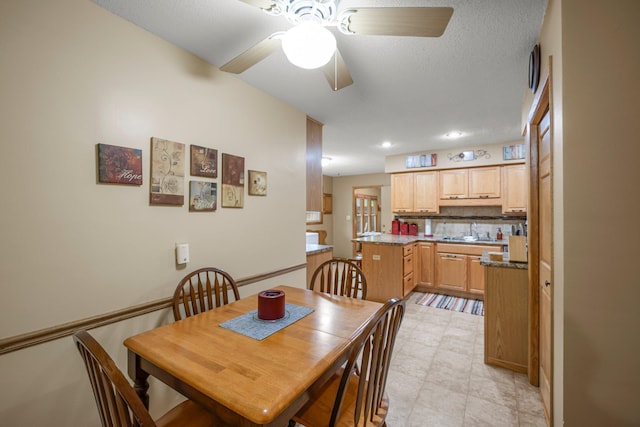 8007 5th St NE, Spring Lake Park, MN 55432 - dining room featuring a ceiling fan and recessed lighting