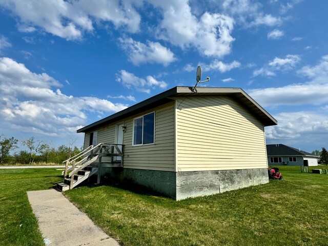 608 Garfield St SE, Warroad, MN 56763 - photo 2