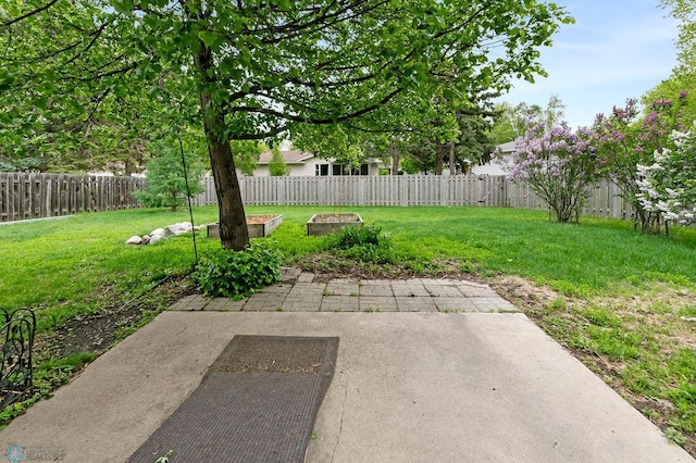 3667 Evergreen Rd N, Fargo, ND 58102 - view of yard featuring a patio area