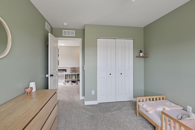 1072 Shoreview Dr, Jordan, MN 55352 - bedroom with carpet floors, a closet, and baseboards