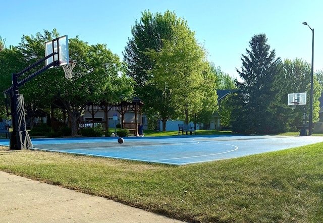 1072 Shoreview Dr, Jordan, MN 55352 - view of basketball court with community basketball court and a yard