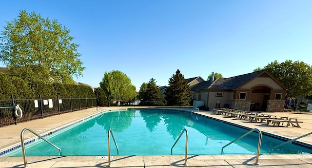 1072 Shoreview Dr, Jordan, MN 55352 - community pool featuring fence and a patio area
