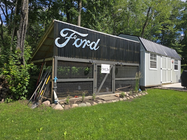 2293 57th Ave, East Farmington, WI 54020 - view of poultry coop with a lawn