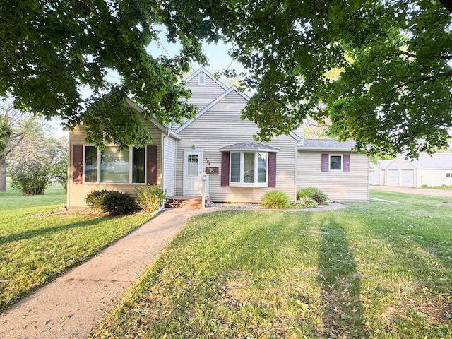 404 5th Ave, Wilmont, MN 56185 - view of front of house featuring a front lawn