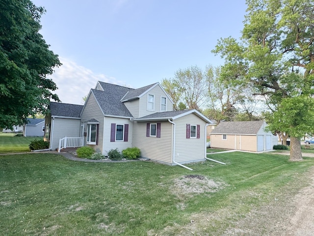404 5th Ave, Wilmont, MN 56185 - view of front facade with a front lawn and a shingled roof