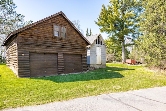 21895 County Road 8, Bovey, MN 55709 - view of garage