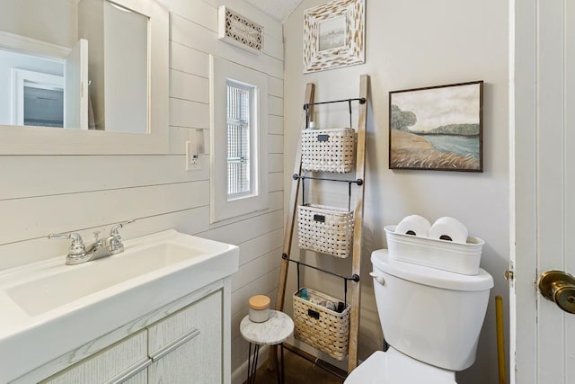 212 4, Montevideo, MN 56265 - bathroom featuring toilet and vanity