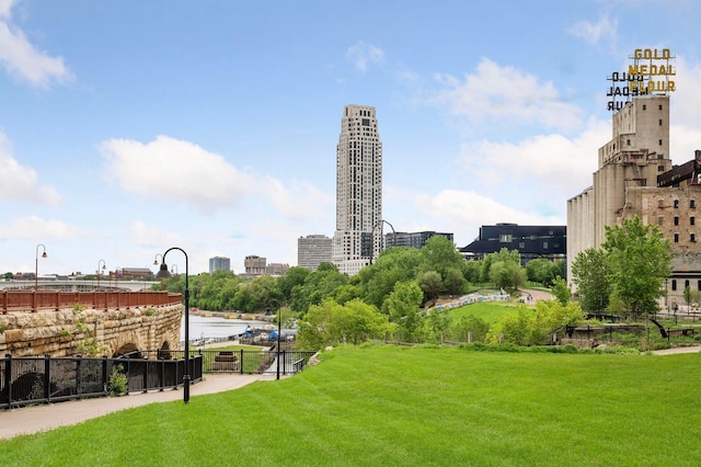 1111 River Pkwy Unit 24C, Minneapolis, MN 55415 - view of community with a city view