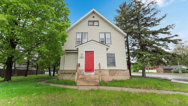 1001 Washington Memorial Dr, Saint Cloud, MN 56301 - view of front of house