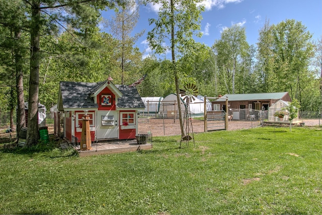 6000 152nd St, Milaca, MN 56353 - view of yard featuring an outbuilding