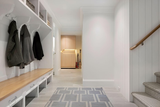 1397 Orono Ln, Orono, MN 55391 - mudroom featuring light wood-style flooring