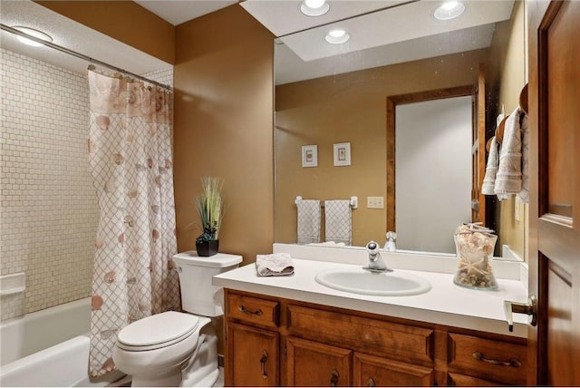 745 Virginia Shores Cir, Victoria, MN 55331 - full bathroom with toilet, vanity, shower / tub combo with curtain, and recessed lighting