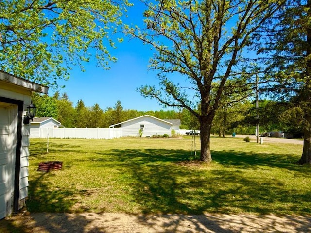 65 6th Ave S, Motley, MN 56466 - view of yard