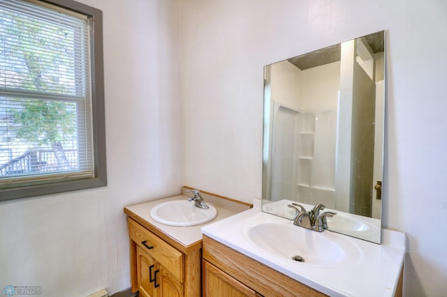 1010 University Dr N, Fargo, ND 58102 - bathroom featuring vanity