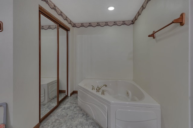 16474 63rd St SE, Becker, MN 55308 - bathroom with a jetted tub and recessed lighting