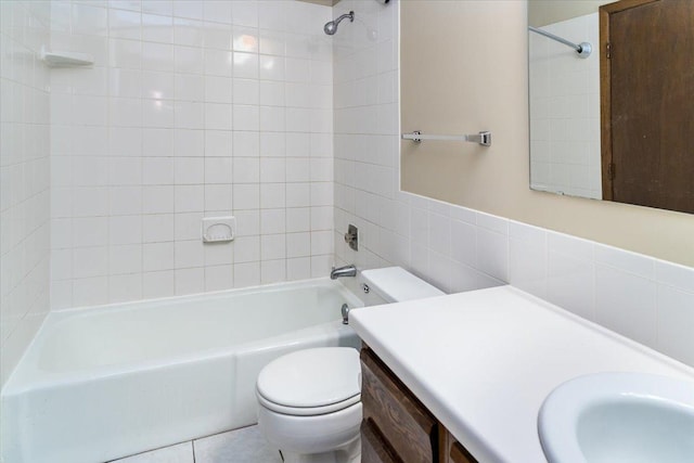 10382 Juniper Ln, Eden Prairie, MN 55347 - full bathroom featuring shower / bathtub combination, vanity, and tile walls