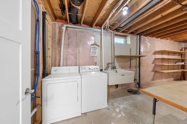 39094 Riverside Ct, North Branch, MN 55056 - clothes washing area with separate washer and dryer