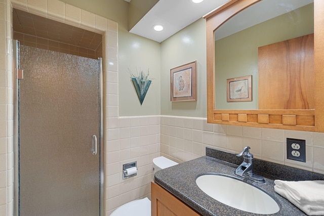 14 Overlook Rd, Dellwood, MN 55110 - full bathroom featuring vanity, tile walls, a shower stall, toilet, and recessed lighting