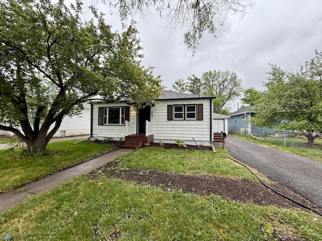 612 16th St N, Moorhead, MN 56560 - photo 1