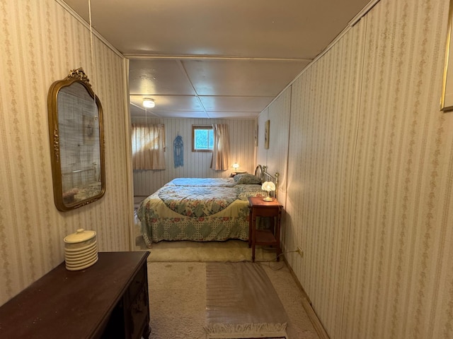 205 Lake Park Blvd, Fairmont, MN 56031 - bedroom featuring carpet and wallpapered walls